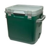 Stanley Adventure Outdoor Cooler 15.1L Grün - Camping Kühlbox - BPA-frei - Deckel fungiert auch als Sitz - Robuste Isolierbox ohne Strom - Auslaufsicher - 1